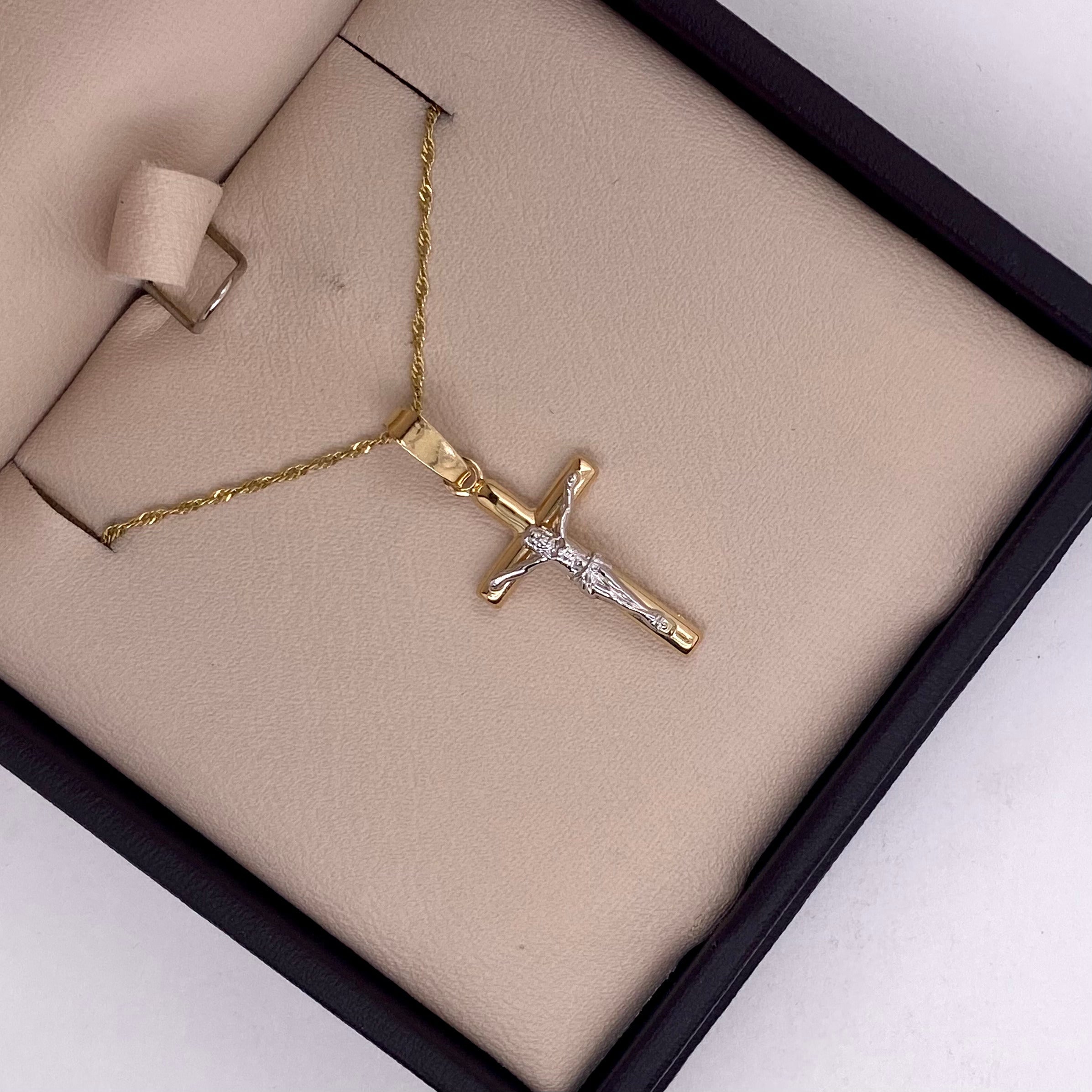Cruz con Cristo Oro 14k - 2.65 cm