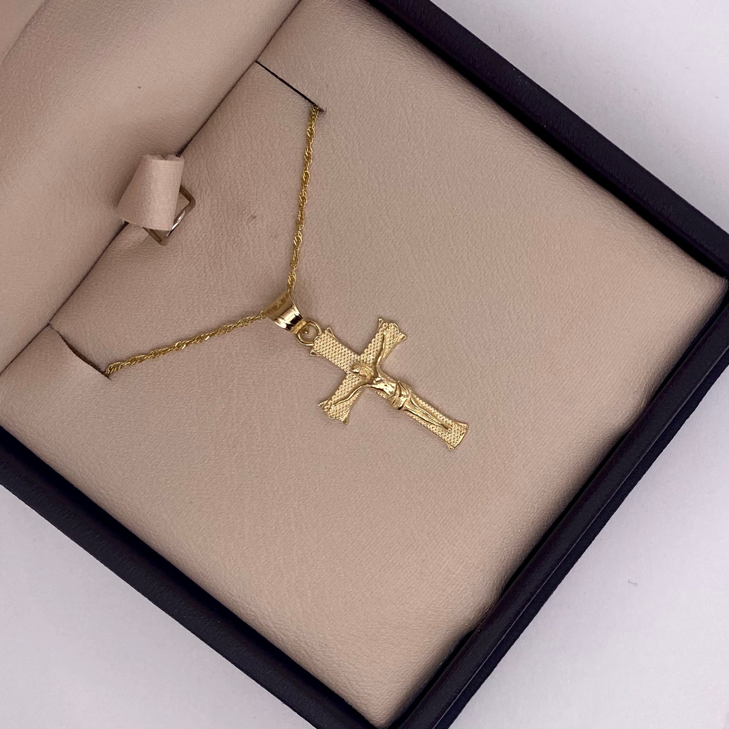Cruz Oro 10k - 2.6 cm