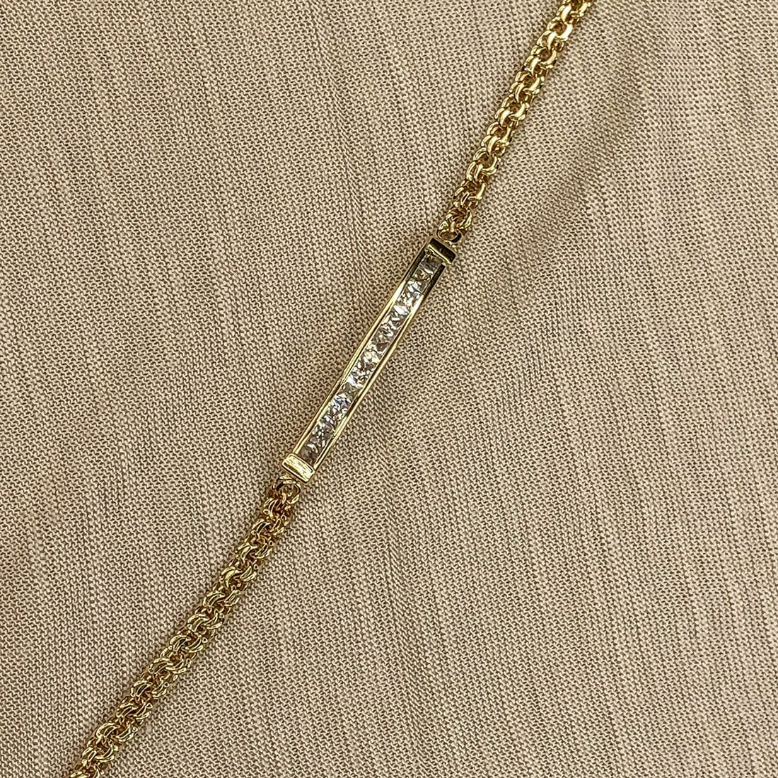 Esclava China, Placa con Zirconias 13 cm Largo, Ancho 3.5 mm, Oro 10k